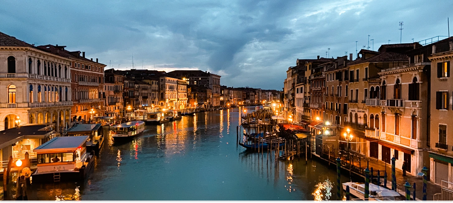 Galleria Venice 1